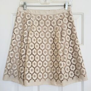ELIE TAHARI Neutral Champagne A‑Line Eyelet Lace Skirt | Size 6